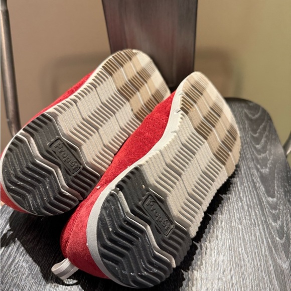 Propét Womens Travel Walker Soft Suede Old Brick color - Picture 9 of 10